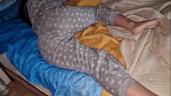 sexo duro con Mi hermanastra culona, quiero sentir mi gran polla en su coño estrecho hot