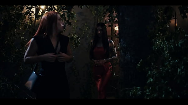 Mag Numb the Vampire – Punk Rock Lesbian Turns Clemence Into Horny Slave
