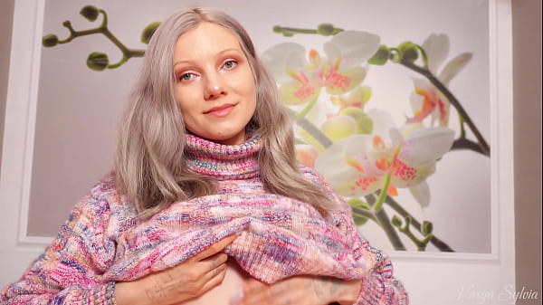 A nymph in a sweater expands her holes by inserting a vibrator – Blowjob and Female orgasm!