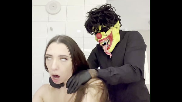 Every Legend Faces Dark Times : Gibby Chapter 5 “The Clowneth Hour”