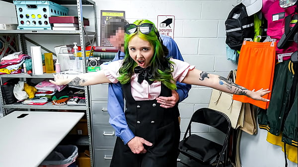 If She Can Play Nice with The Sweet Officer’s Thick Cock She Can Go Free – Pervcop