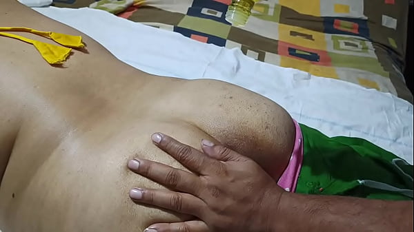 Cute Bhabi Enjoy the Hottest Body Massage
