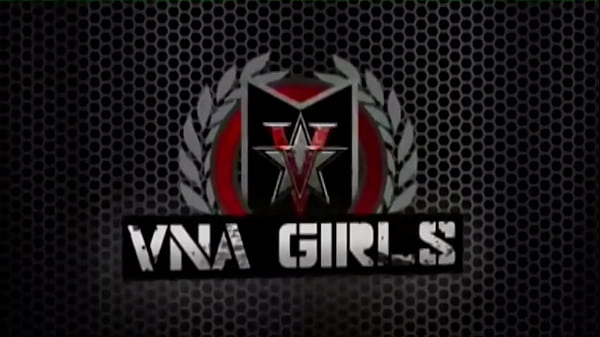 Hot Vicky Vette Vibrates And Drills Her Pussy With Her Favorite Toys!