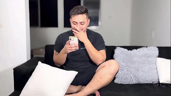 I sent a HOT photo by mistake to my straight roommate… we live in the same house and what happened next broke all the rules | Gay Amateur Real”