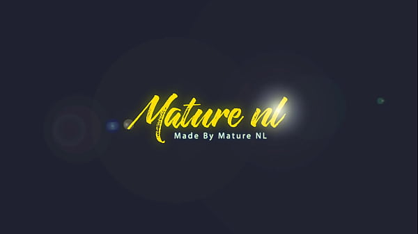 Kinky MILF Nika W Seduces Hot Stepdaughter Amalia Davis