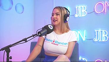 BBC DOUBLE BLOWJOB – Busty blonde DanielaGomez and her best friend lose control sucking a huge BBC at the same time.