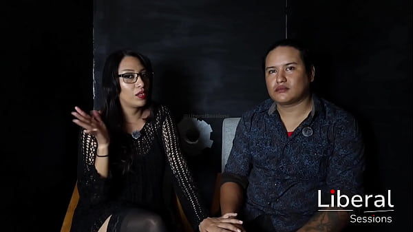 Esposa puta follada frente a su esposo cornudo