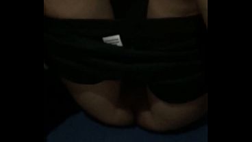 Horny pinay nag Shave at soundtrip bago mag finger