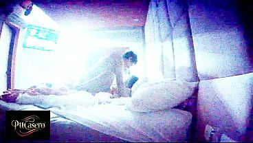 No me aguante y se me salió en la panza de la negrita