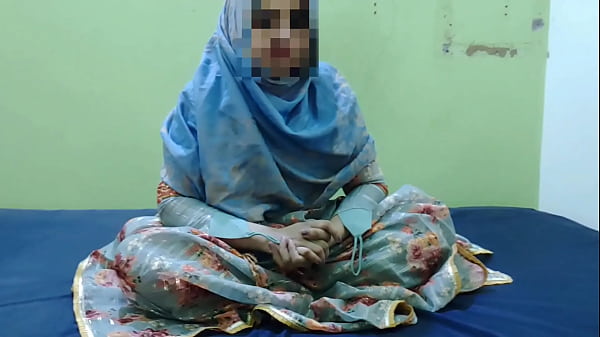 Pakistani Beautiful maid Fucked house owner