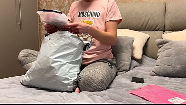 Real Cheating – Fucked My Wife’s Stupid Friend and Cum in Her Mouth – Russian Amateur with Talk and English Subtitles