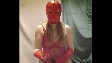 2025 12 30 Esclave F autoseance en rouge