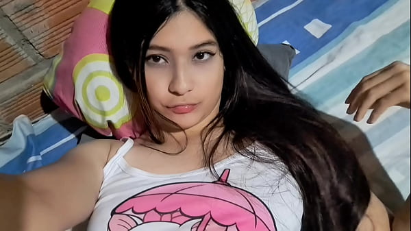 CHICA COLOMBIANA SE MASTURBA CON SU SUEGRO