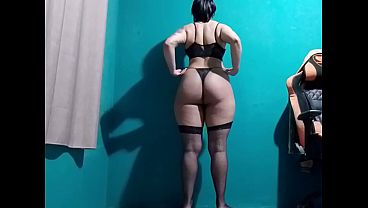 Gay Rabudo de lingerie sexy é melhor que mulher