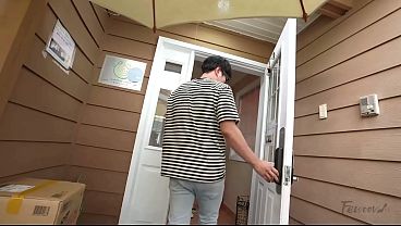 Korea – Runaway Girl Next Door Looking for a Live-In Boyfriend