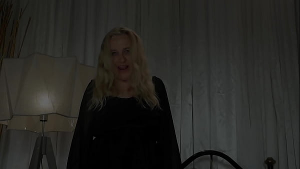 Prolapse Granny fucked by the dildo maschine