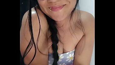 Allisonvega bailando y haciendo streaptease