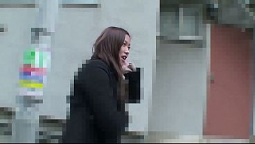 Beautiful Asian with black hair Nagisa Fukushima went to the guy’s house to warm him