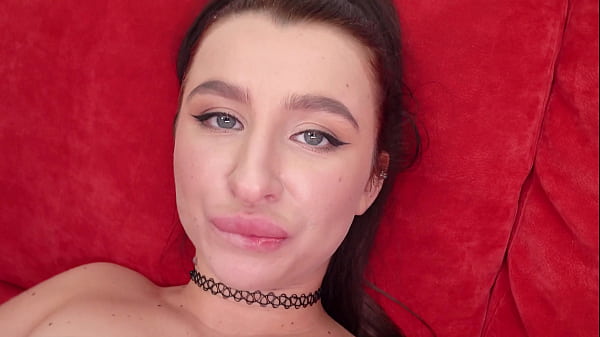 Beautiful girl Jessie Grey has her first double penetration with two monster cocks EKS009P02