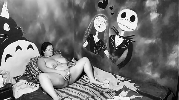 Cámara de Seguridad: Security Cam Caught – Curvy Girl Hidden Tease