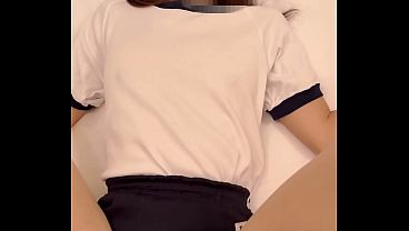 【素人個人撮影】人妻に体操服とブルマを着せてハメ撮り