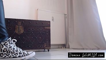 Lèche mes chaussures sales – Humiliation Totale, Chaussettes Moites & Orteils Nus qui te font bander