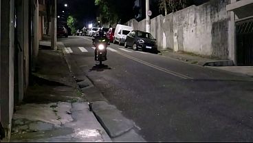 Minha esposa fodeu o cuzinho com o entregado na minha frente, sou um corno conformado!