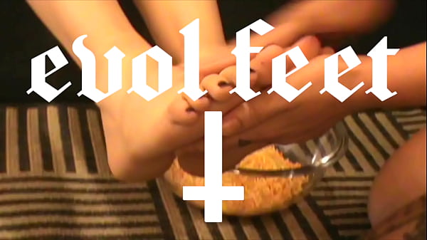 Mistress Ravena and Marilou Crushing Spaghetti – Dirty Version