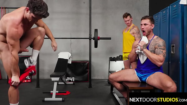 Slutty Hunk Spitroasted In A Hot Shower By Gym Bro’s – Devin Franco, Blain O’Connor, Aiden Langston