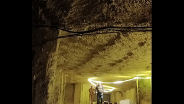2026 04 08 Esclave F humiliée dans une grotte