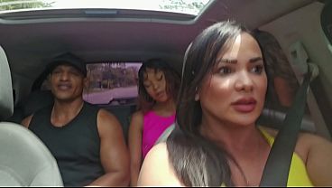 Bianca Naldy ENTREVISTA Alex Lima e Meysi Black com direito a prévia.