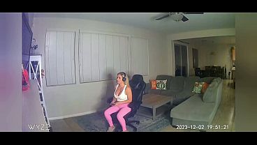 Freeuse Gamergirl Fucked While Competing