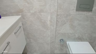 I accidentally saw my sexy Step mom naked in the shower… She caught me