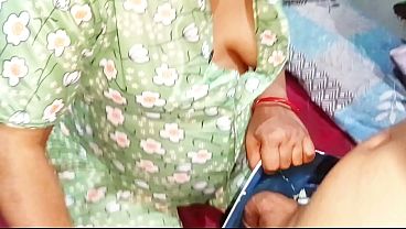 Indian bhabhi tight pussy fucking video with clear Hindi voice