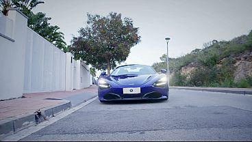 Le regalo a mi novia Lily Philipps 5 pollones BBC para que le rompan el culo y el coño. DP Anal