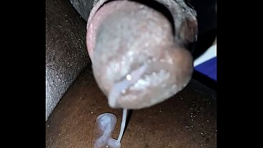 Negão pica grande gostosa e bem dura com o pau todo melado de gala