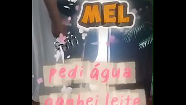 Pedi água e recebi leite bem gostoso