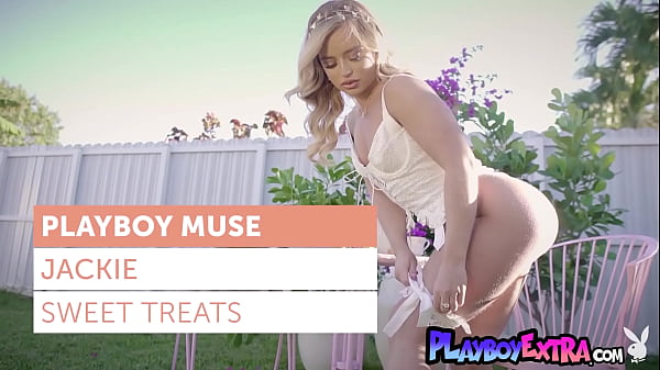 Smiling big booty teen blondie Jackie Jane presenting a sensual striptease