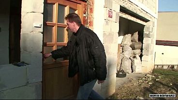 Surprise threesome: Catching Dries having sex with the young blonde Mia – I just join in!!!