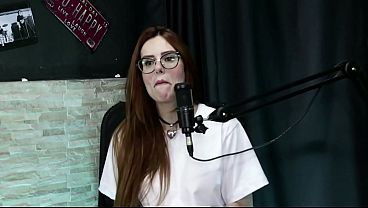 TINHA ACABADO DE ENTERRAR A AVÓ E FOI HUMILHADA NA GRAVAÇÃO – Bella Ruiva (Moai TV)