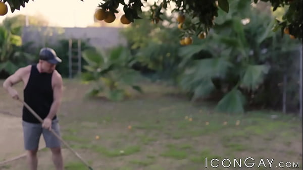 Handsome jock Nick Fitt bareback fucking blonde gay after BJ