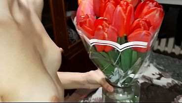My girlfriend woke me up with bouquets of flowers and cunnilingus (with conversations)