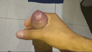 Punheta gostosa do corno
