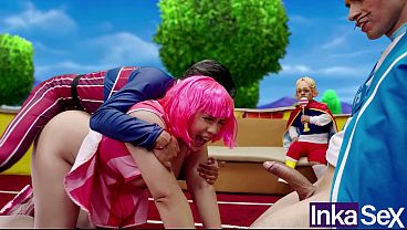INKA TOWN – Stephanie es entrenada por el ano y termina en fisting de Zigy.
