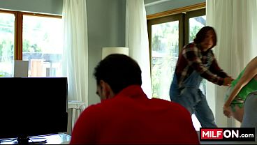 MILFON.com presents: Hot MILF Dee Williams & Axel Haze in Cable Guy Plugs The MILF