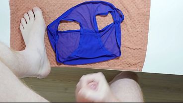 Big Cumshot on Panties