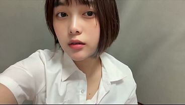 初めての会社面接で着たリクルートスーツでオナニー。おまんこの臭いがスーツにこびりついてる…。