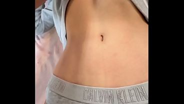 1211 – Jugando con la tanga de mi mujer, terminamos follando, real sex amateur.