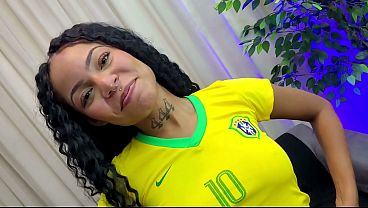 Brasil ganhou e a novinha brasileira safada levou rola – Braziliangirl novinha e safada chamou amigo pauzudo para ver o jogo e ele fudeu a safada na casa do corno manso.