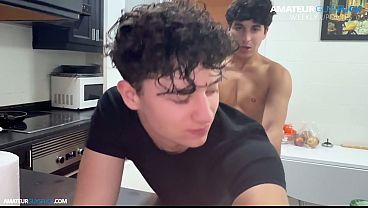 I Couldn’t Resist Fucking My Best Friend Raw While Cooking Dinner – The Kink That Turns Us On So Much